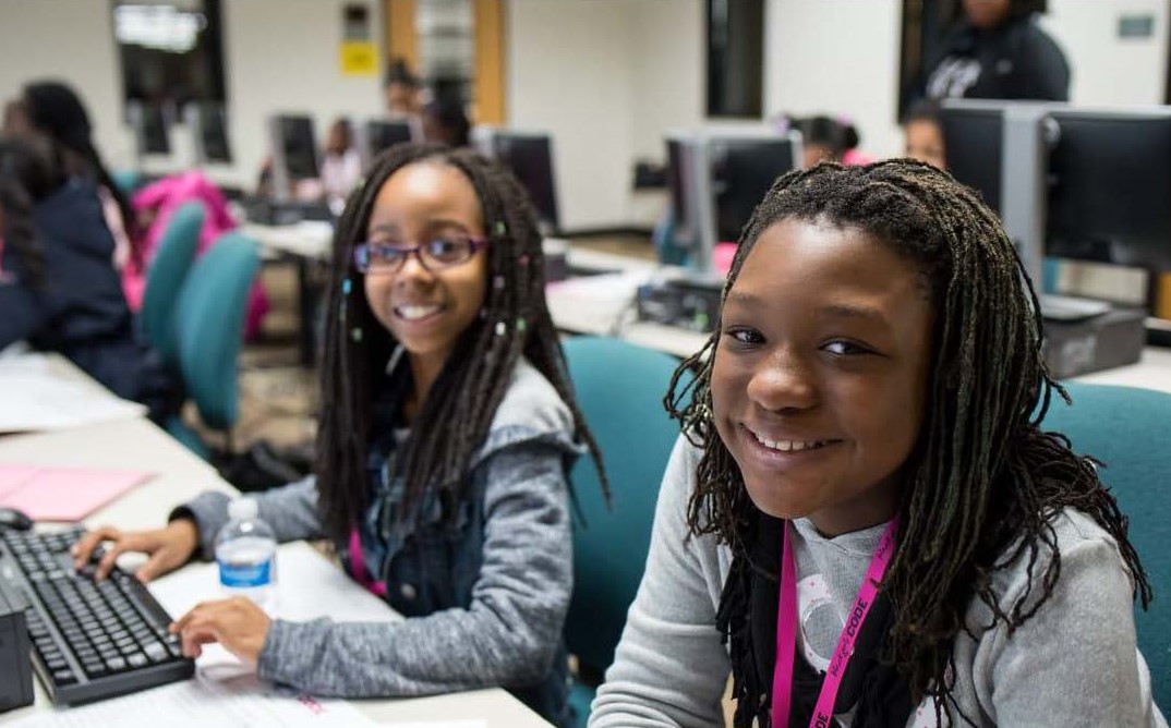 “Imajinatu, eraiki, sortu”. Black Girls Code egitasmoa